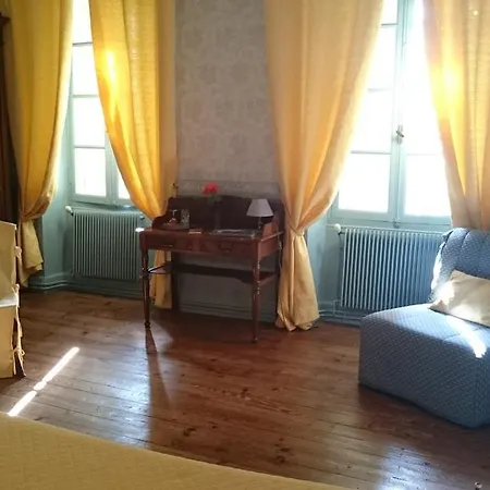 Bed & Breakfast Domaine De Paguy Betbezer