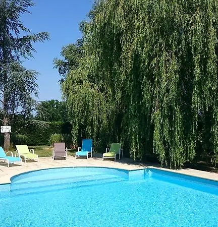 Domaine De Paguy Alojamento de Acomodação e Pequeno-almoço 3*