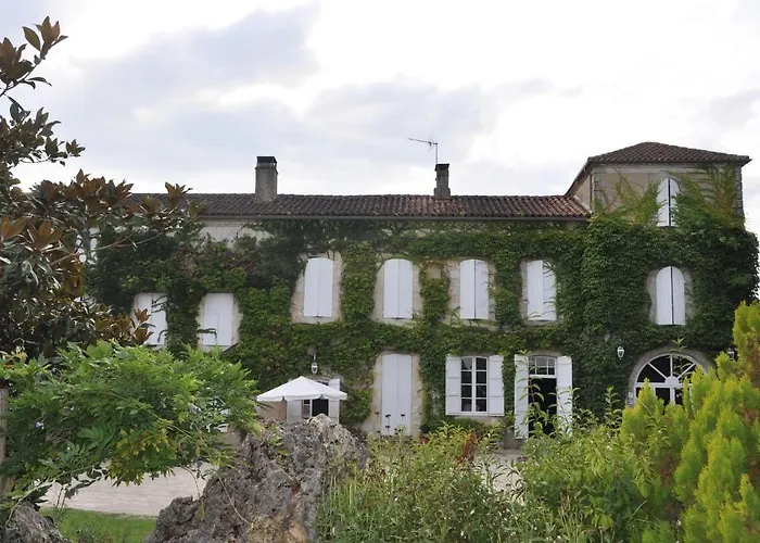 Domaine De Paguy Bed & Breakfast 3*